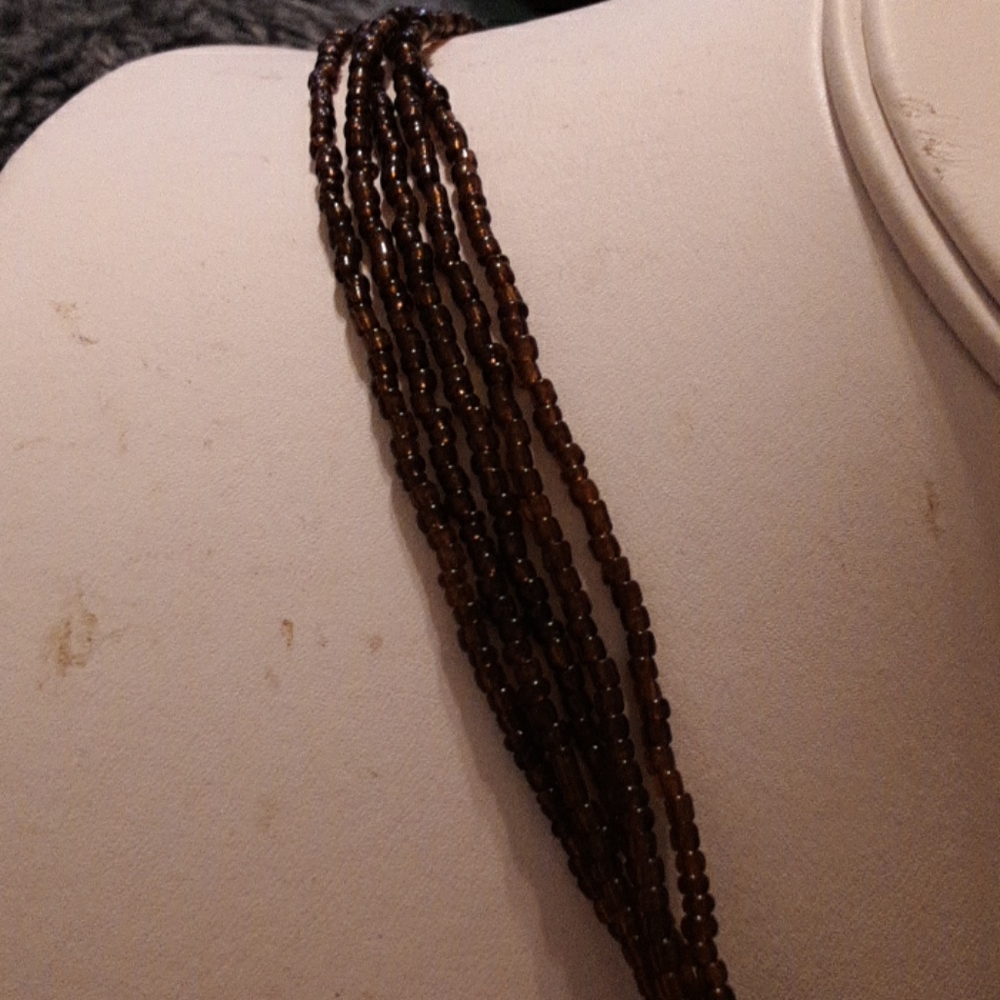 Shell Pendant Necklace - Picture 3 of 4